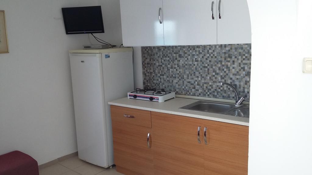 Aparthotel Deren Apart à Guvercinlik  Extérieur photo